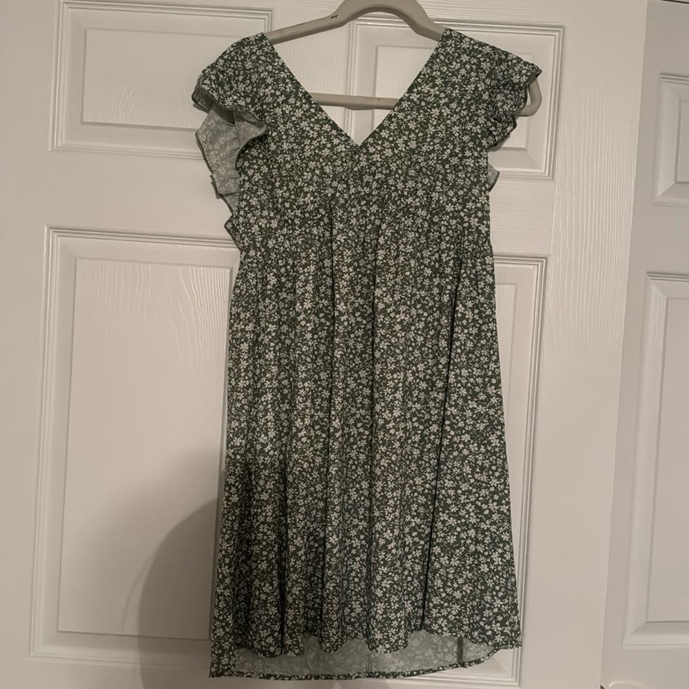 Floral mini dress in green